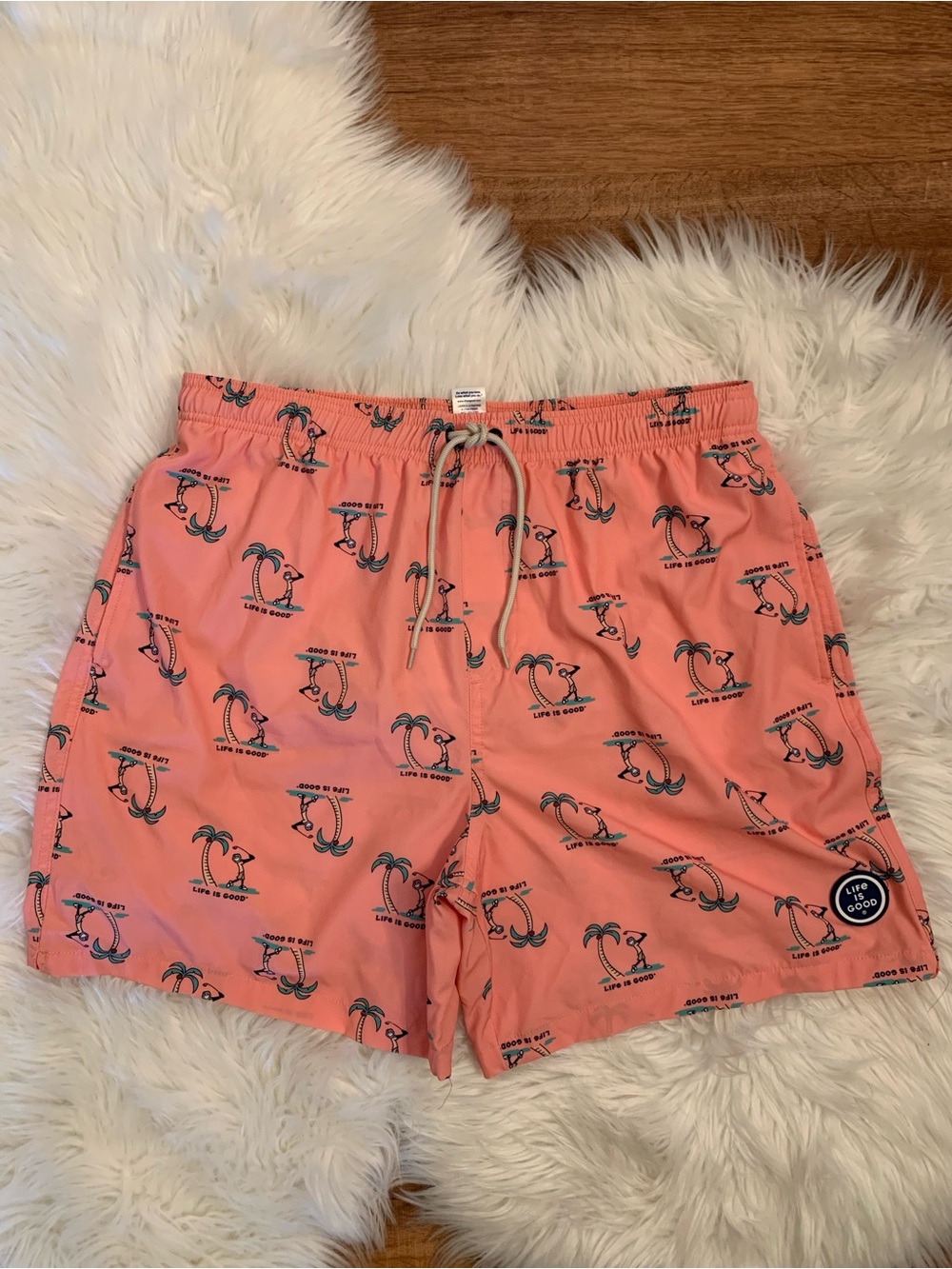 Life is Good Men’s Coral Jake Pool Party Palm Tree & Golfer XL Lined Drawstring